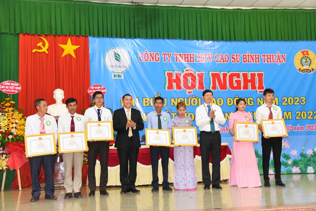 Cao su Bình Thuận phấn đấu hoàn thành vượt mức các kế hoạch năm 2023